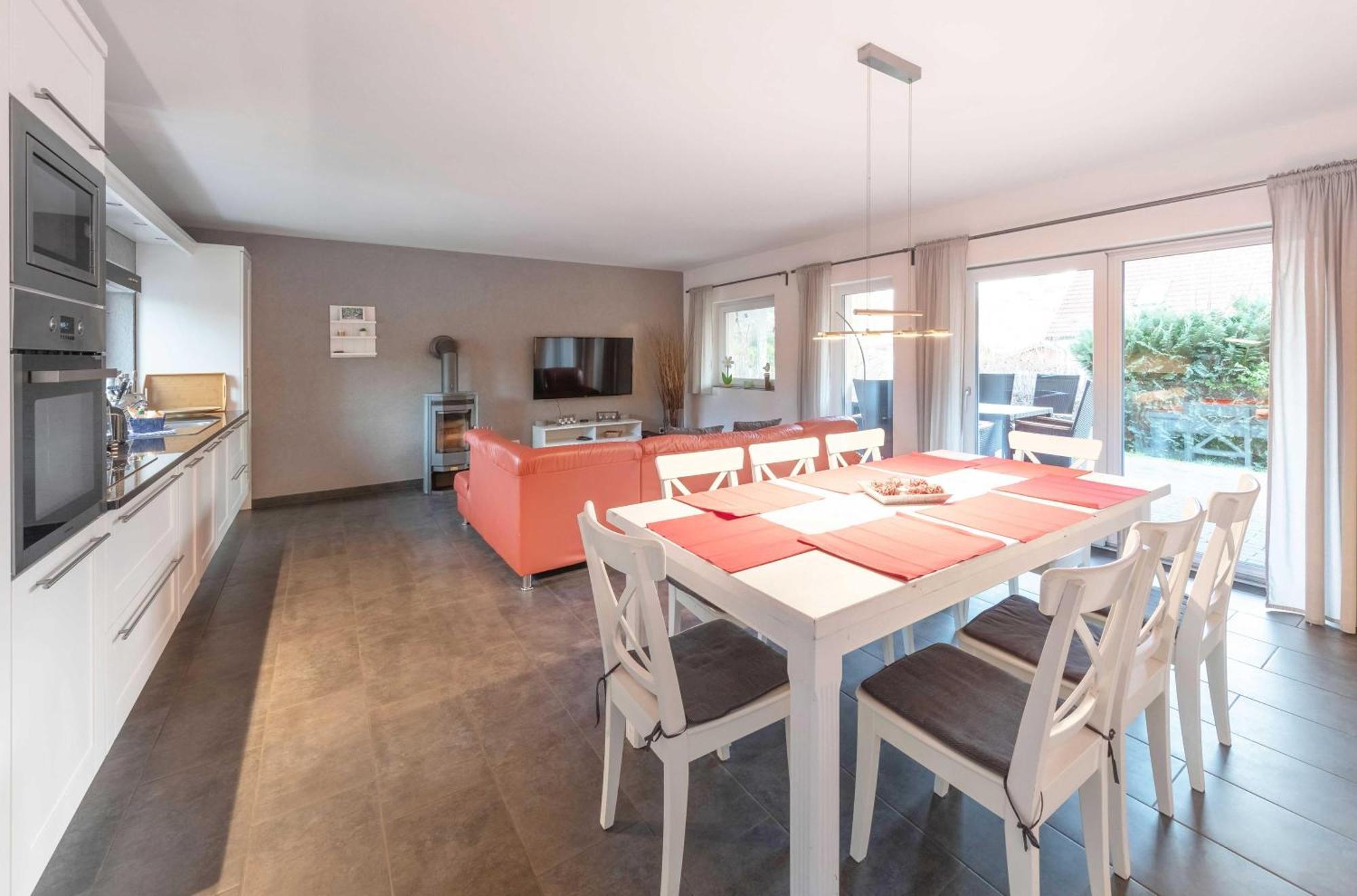 Ferienhaus Daniela Mit Terrasse Und Garten Silz  Экстерьер фото
