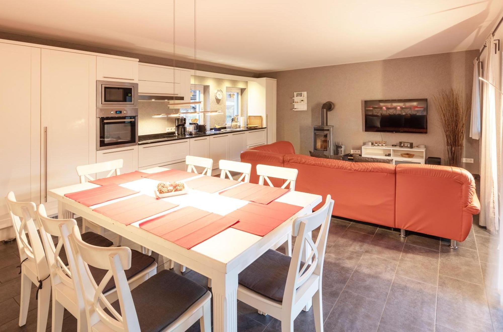 Ferienhaus Daniela Mit Terrasse Und Garten Silz  Экстерьер фото